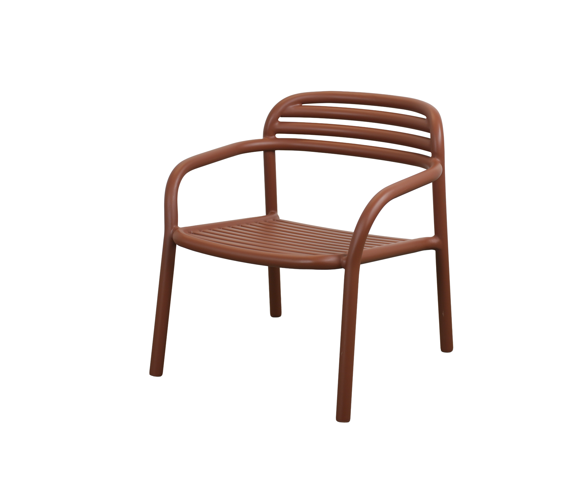 Chaise rouge désert au design épuré et moderne.