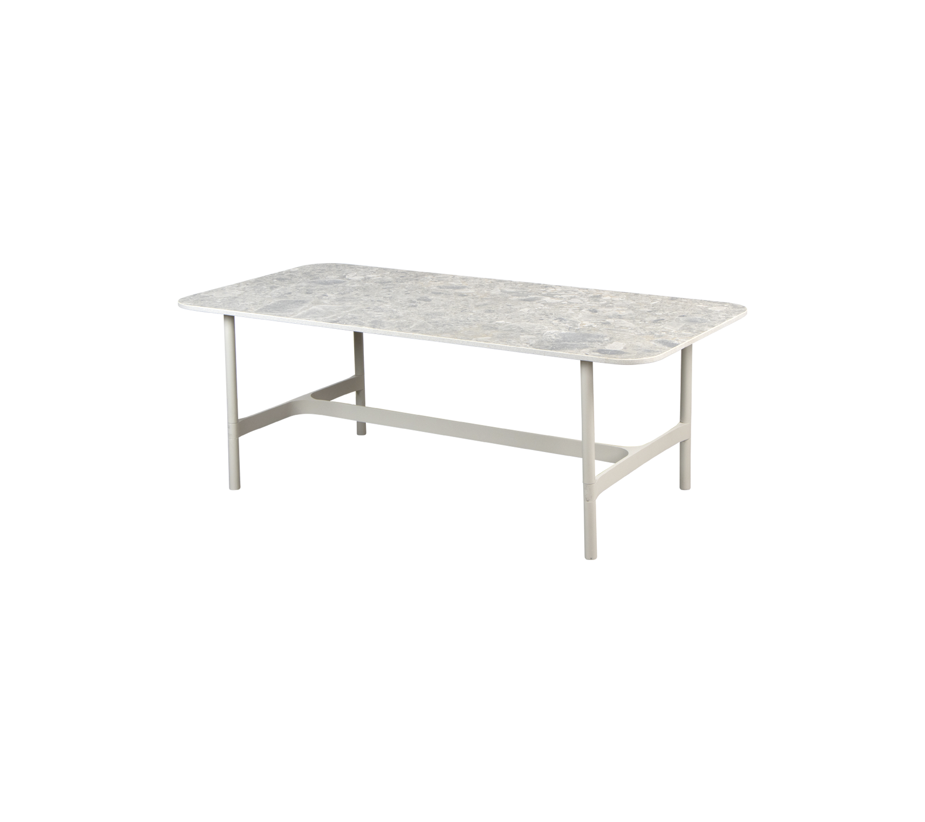 Une table rectangulaire avec une surface texturée et des jambes robustes, conçue pour divers environnements et activités.