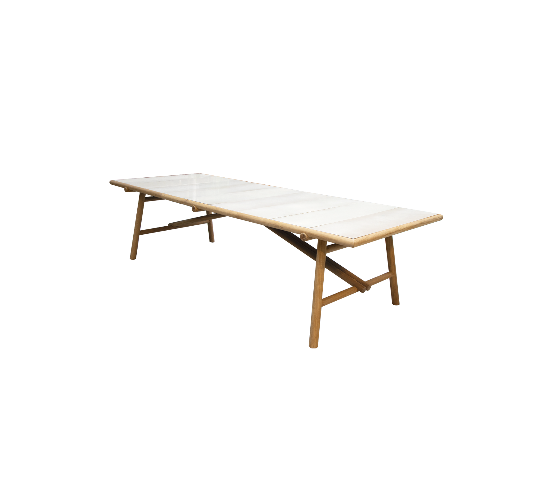 Une longue table élégante avec un plateau clair et des pieds en bois, conçue pour la polyvalence et le style dans divers environnements.