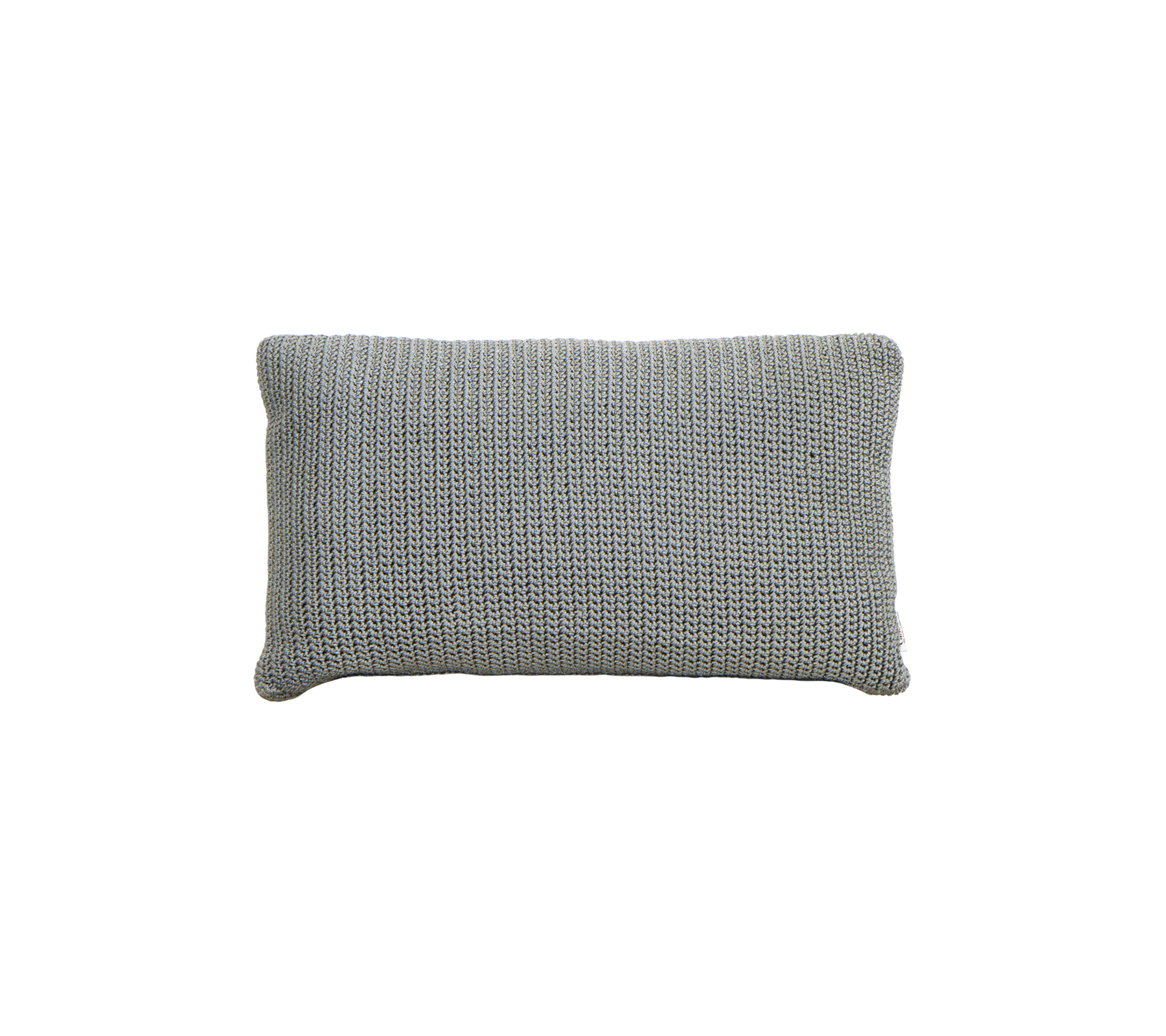 Coussin rectangulaire en tissu doux et texturé, de couleur gris clair, ajoutant une touche chaleureuse à n'importe quel espace.