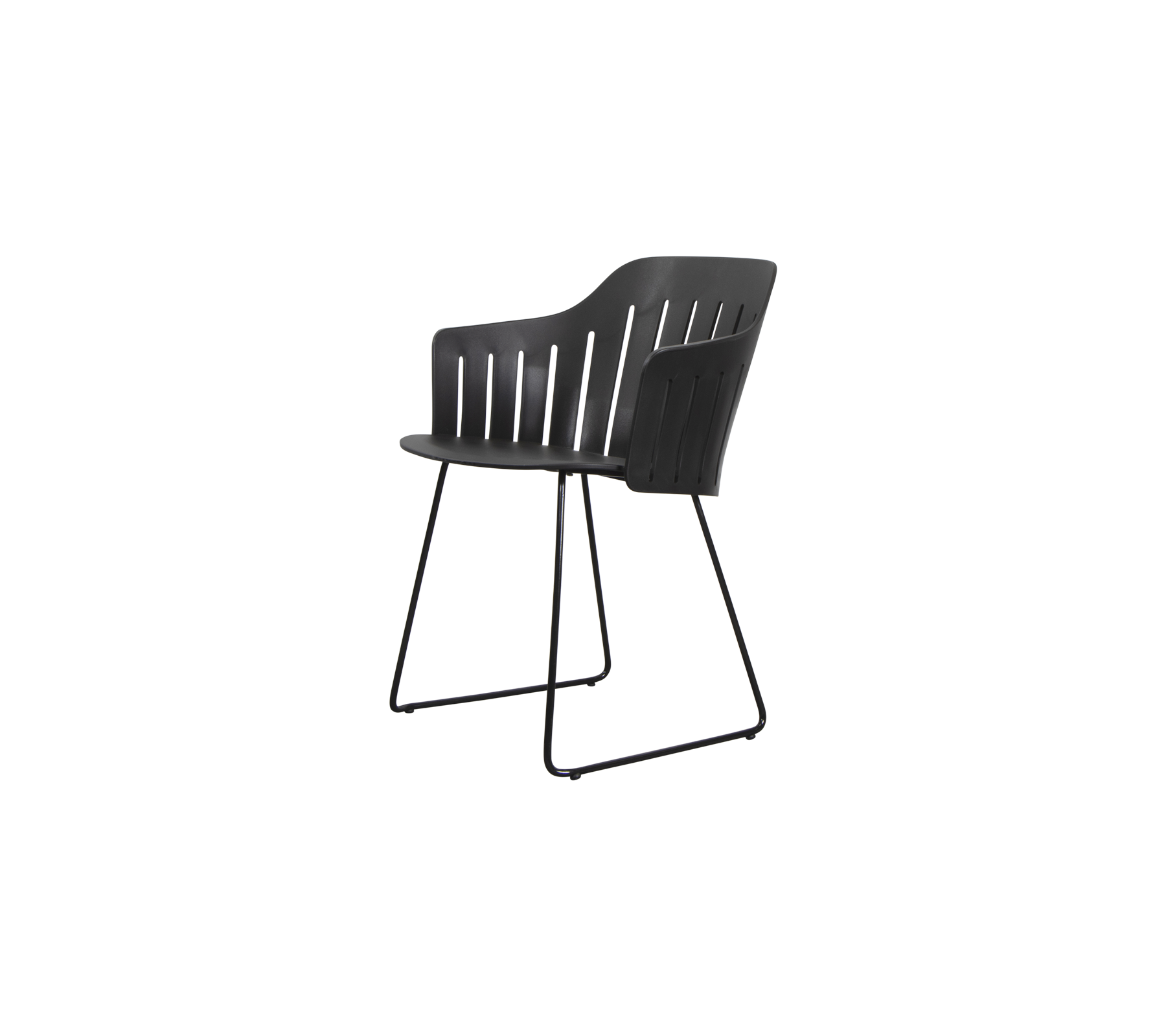 Chaise élégante avec un design épuré, dossier courbé et pieds en métal robustes, idéale pour un seating moderne.