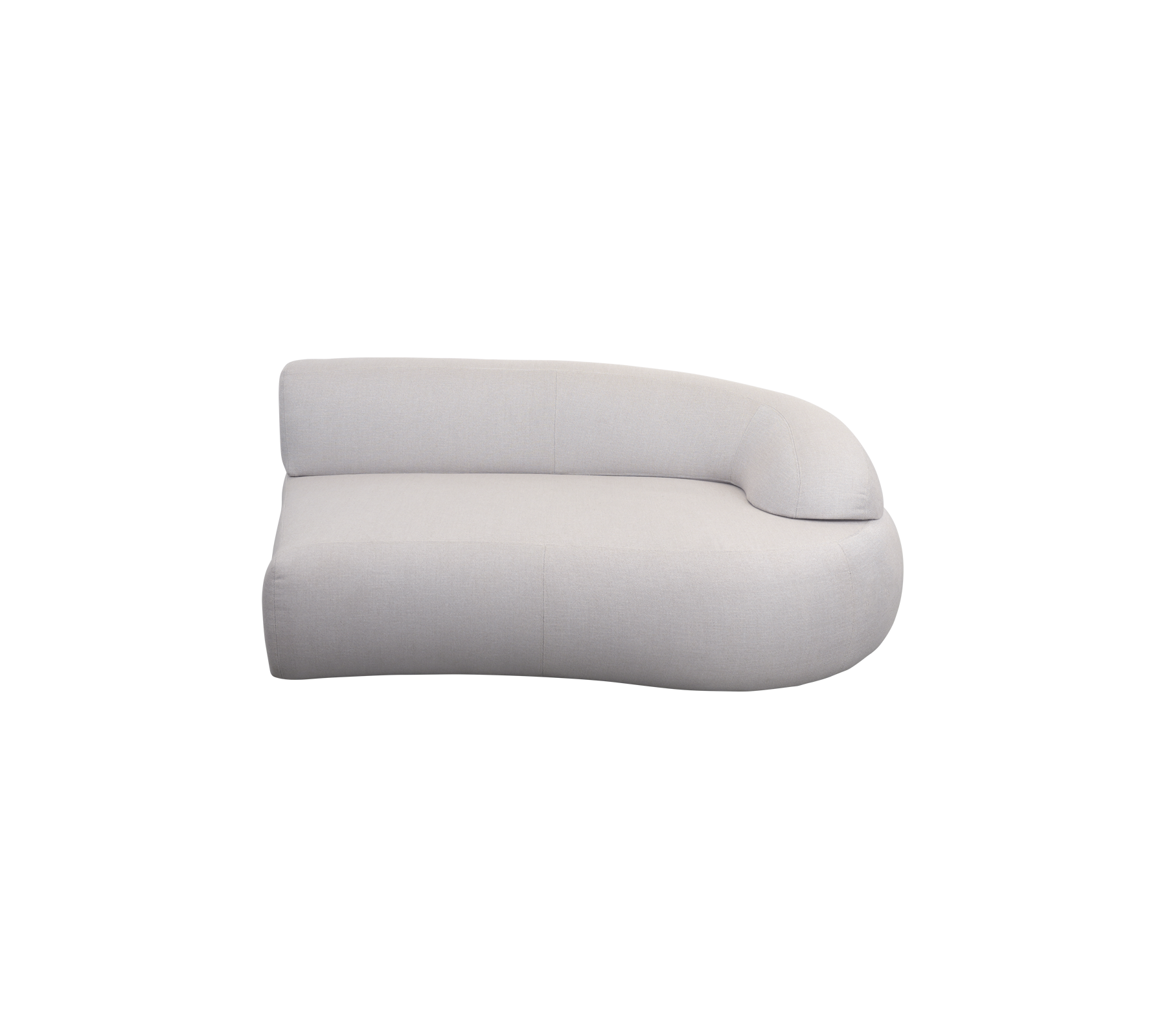 Canapé courbé et moderne en tissu doux et neutre, avec un design minimaliste et un accoudoir lisse et arrondi.