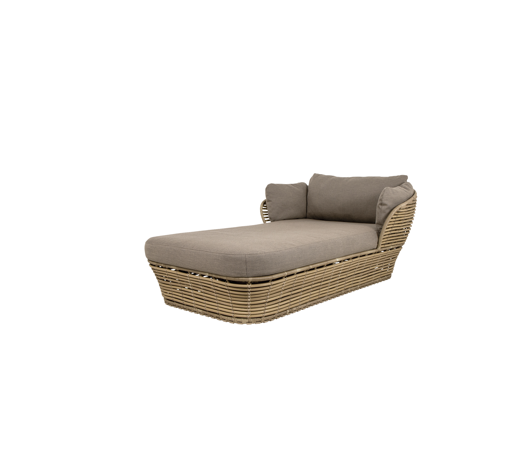 Chaise longue élégante pour l'extérieur avec un coussin beige et une base en rotin tissé, idéale pour se détendre dans les jardins ou sur les terrasses.