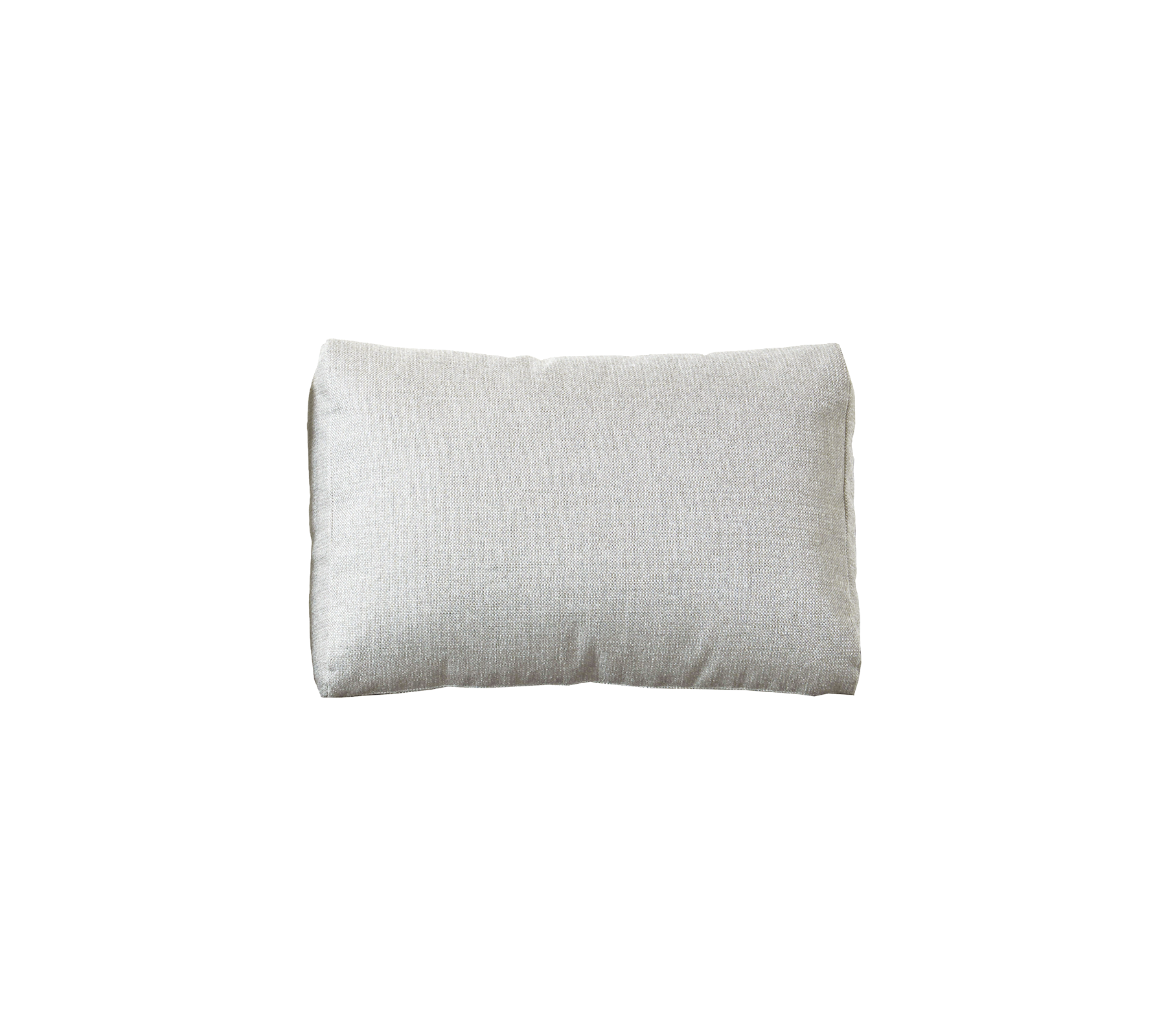 Coussin rectangulaire doux en un tissu léger et neutre, conçu pour le confort et l'attrait esthétique. Idéal pour la décoration intérieure ou la détente.
