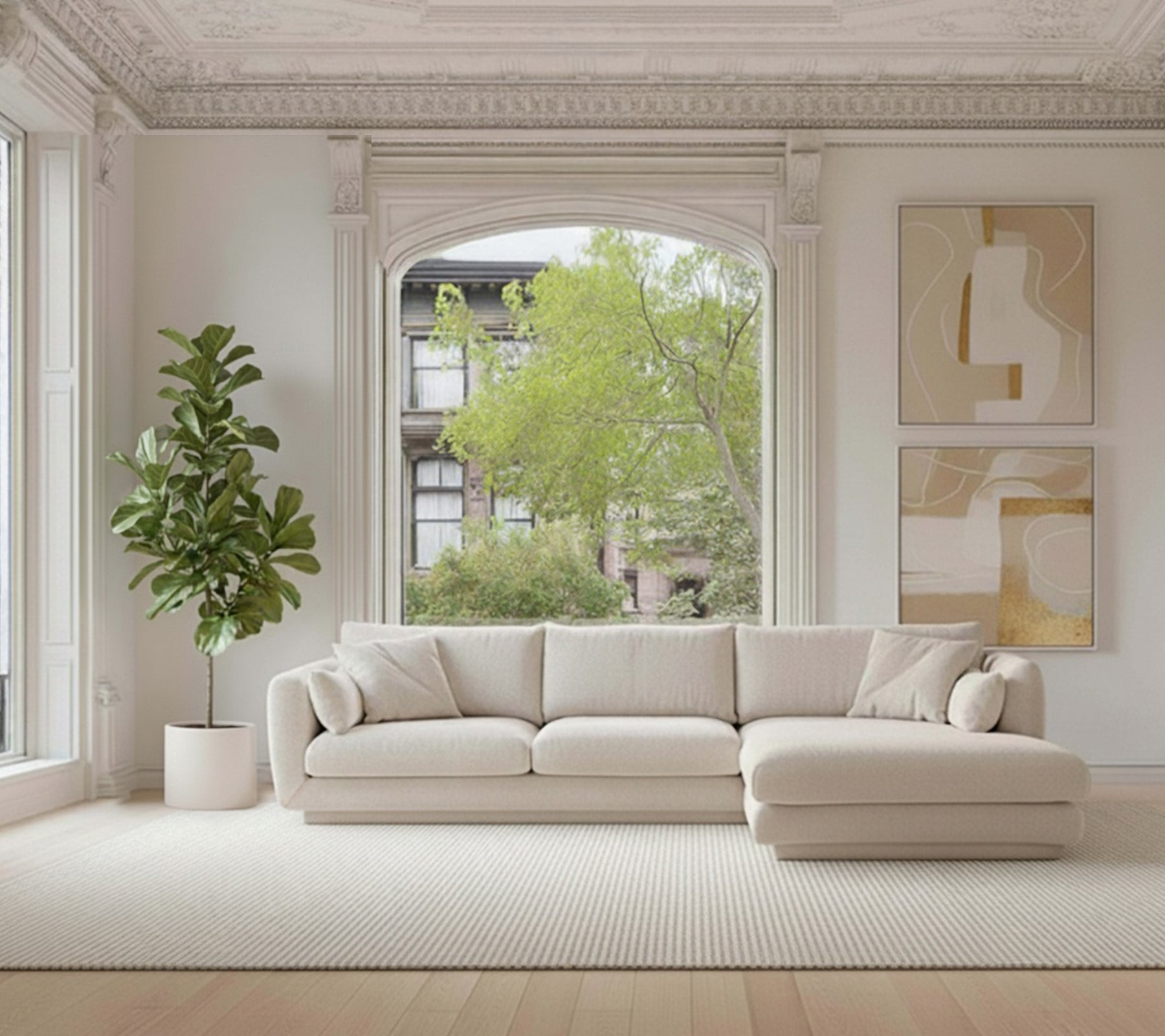 Canapé sectionnel beige avec une plante verte et un tapis blanc dans un cadre de salon moderne.