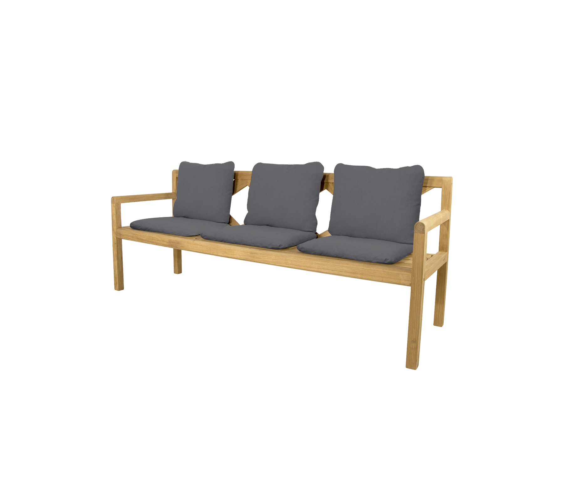 Banc trois places avec un cadre en bois clair et trois coussins gris foncé, conçu pour le confort et le style.